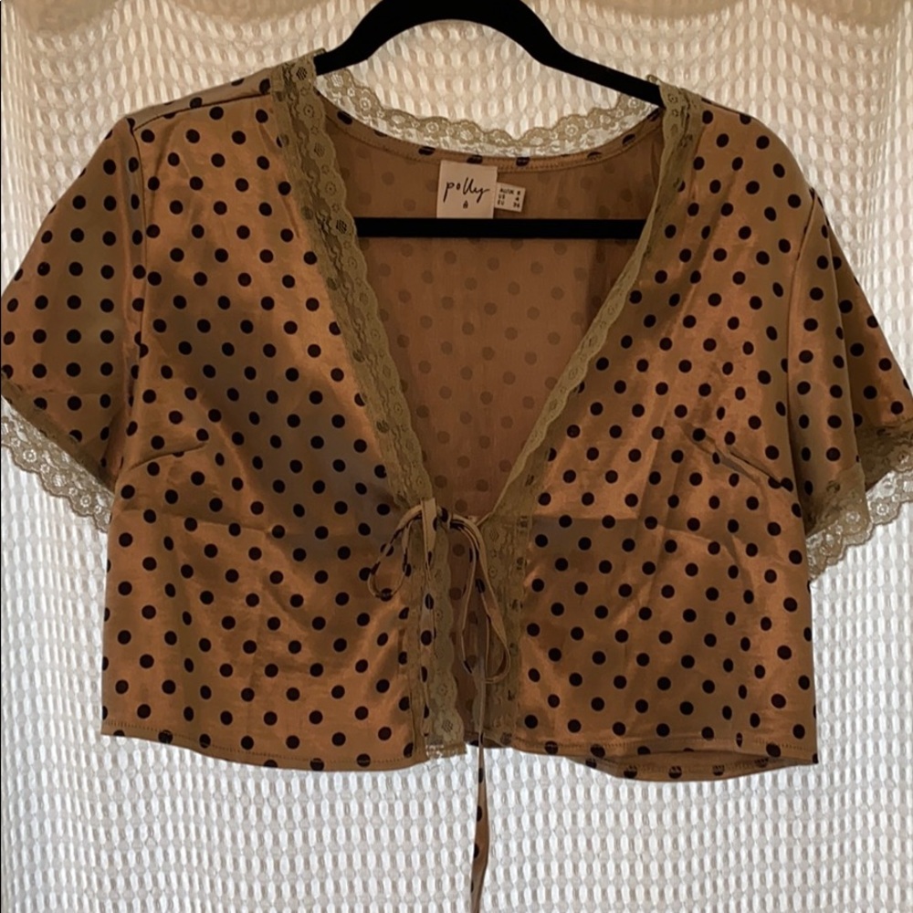 Princess Polly tie front faux silk top!
